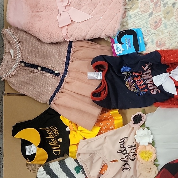 Lot of 8 Dog Clothes & Costumes! One New w/ Tags! Multiple Sizes Excellent Cond! - Picture 5 of 7